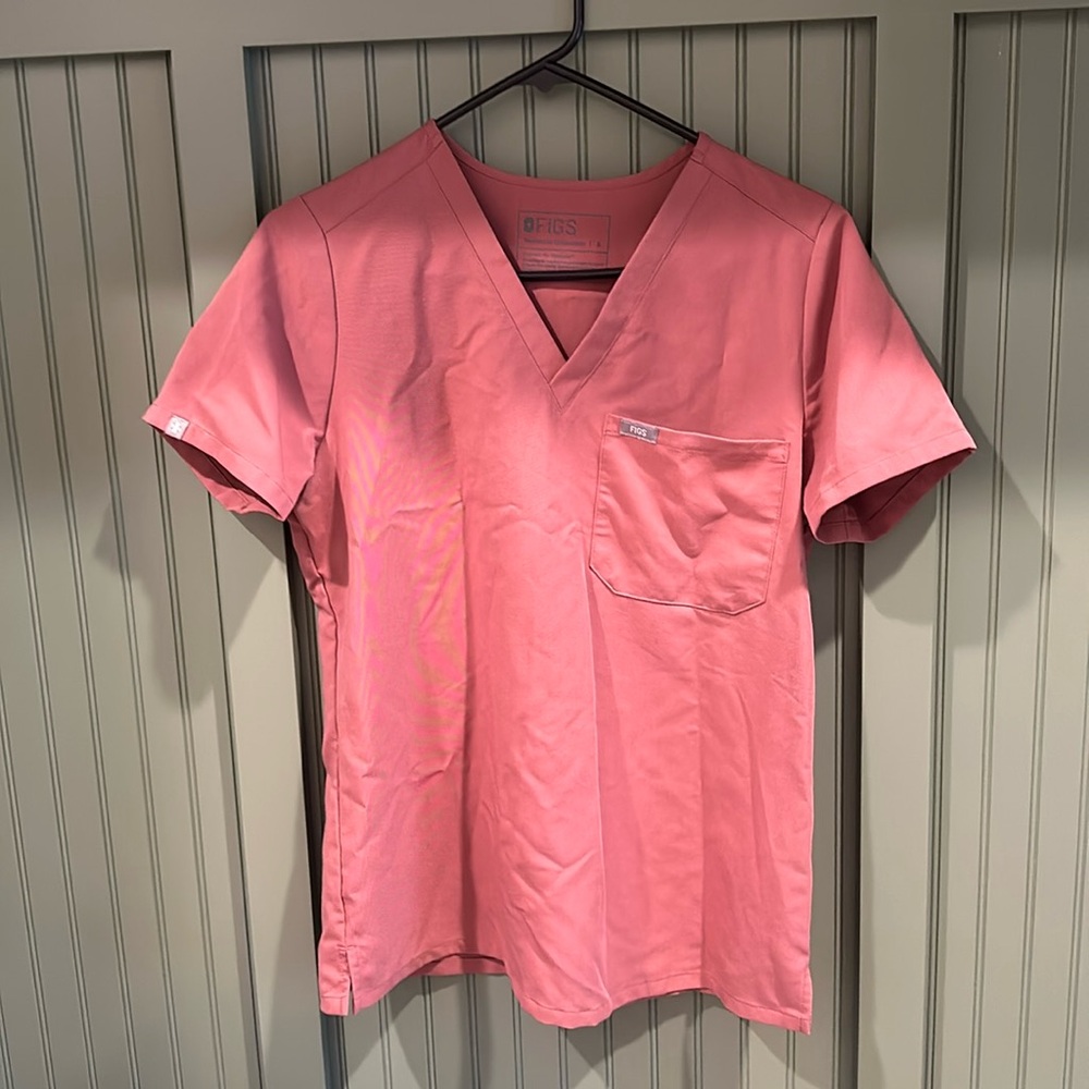 Figs pink scrub top!